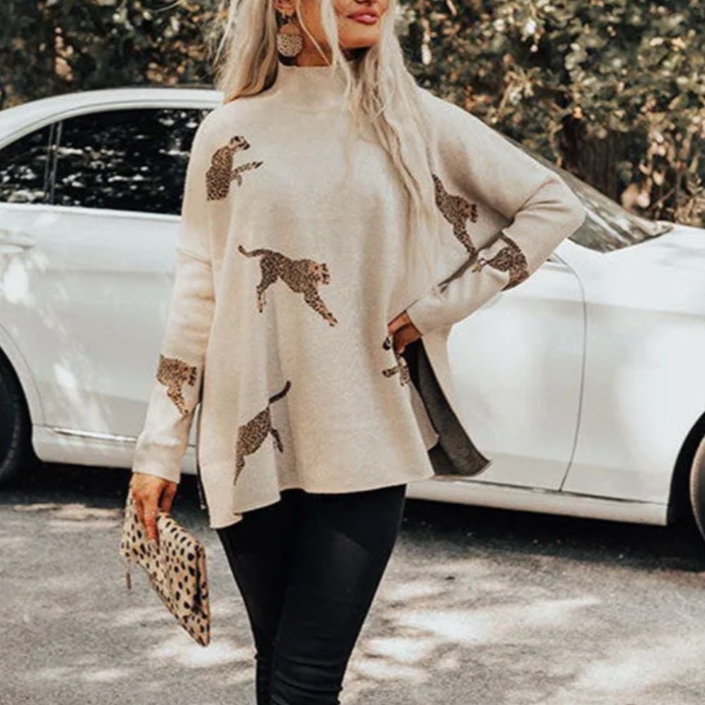 Vici Collection - Wildcat Cheetah Mock Neck Sweater in Oat - LIKE NEW Quality!